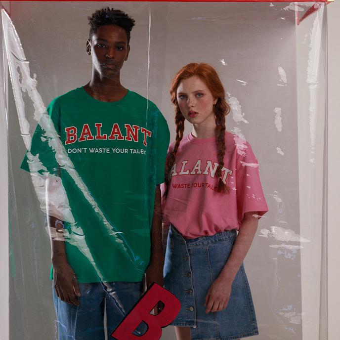 BALANT [University Type Basic T Shirt - Green]